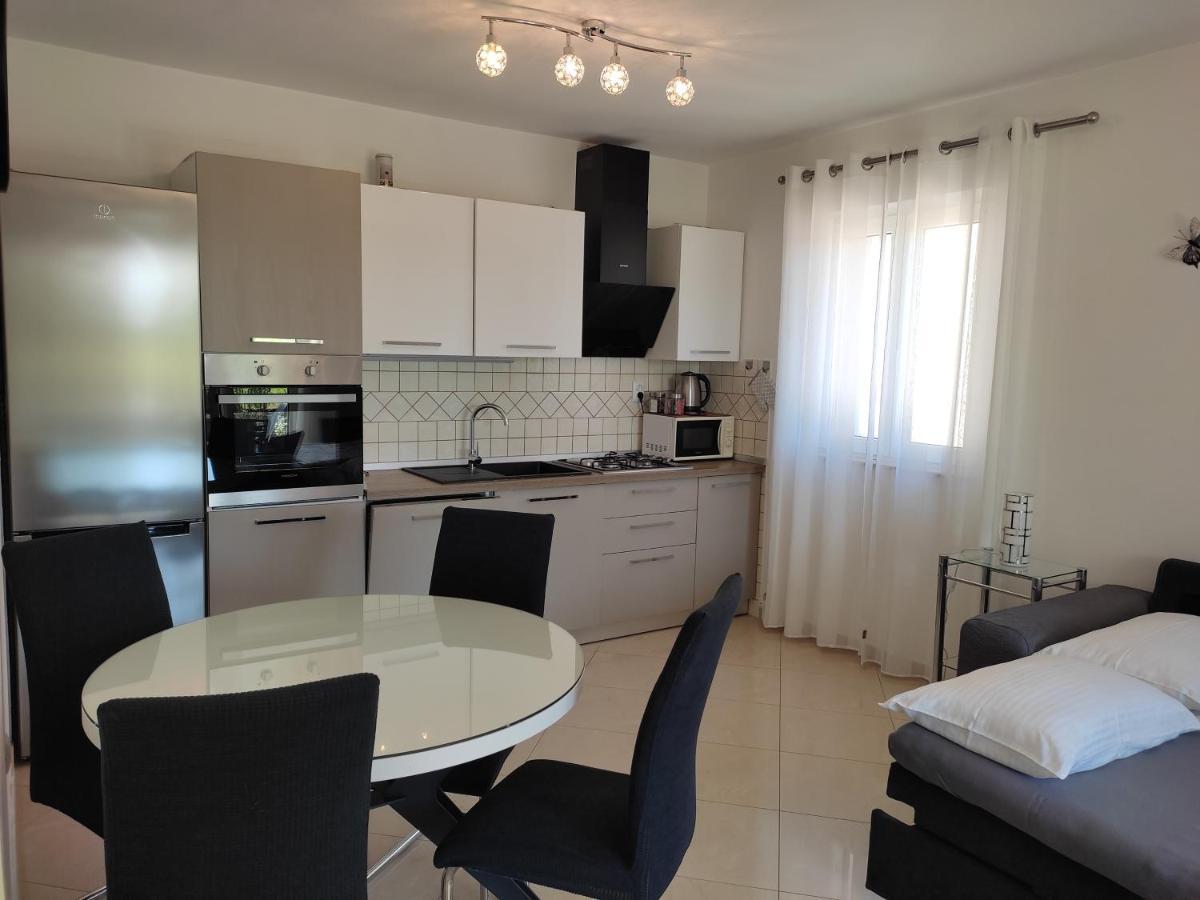 Grey House Zadar Apartment Bagian luar foto